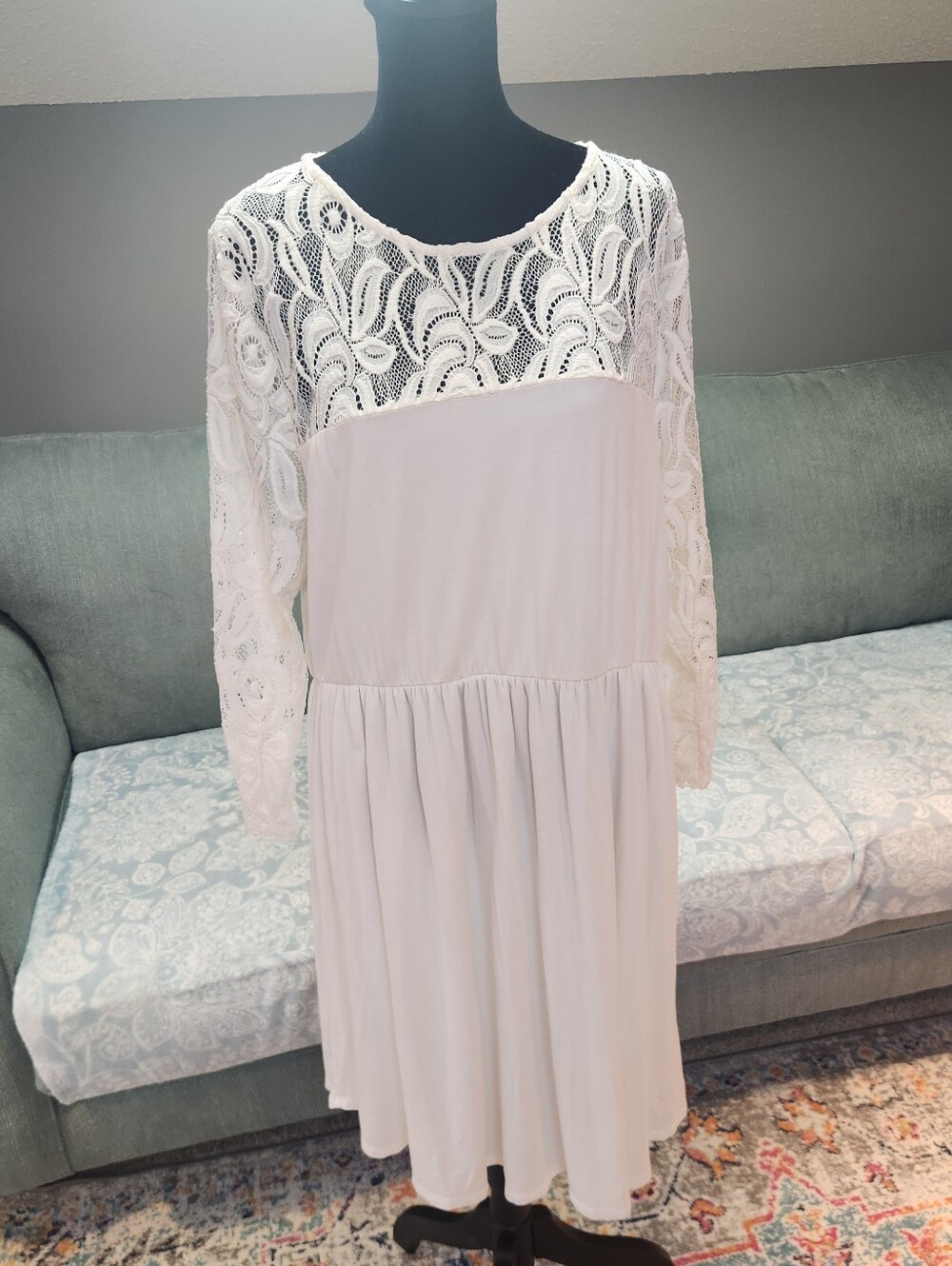 Chicsoul Lace Yoke Long Sleeve Knit  White Dress 3X Plus Good Condition